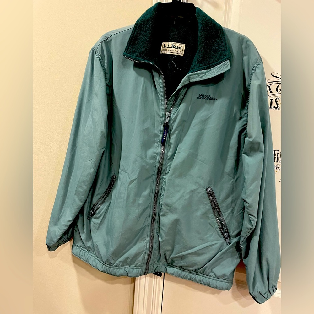 Women’s green Lands end jacket, lined